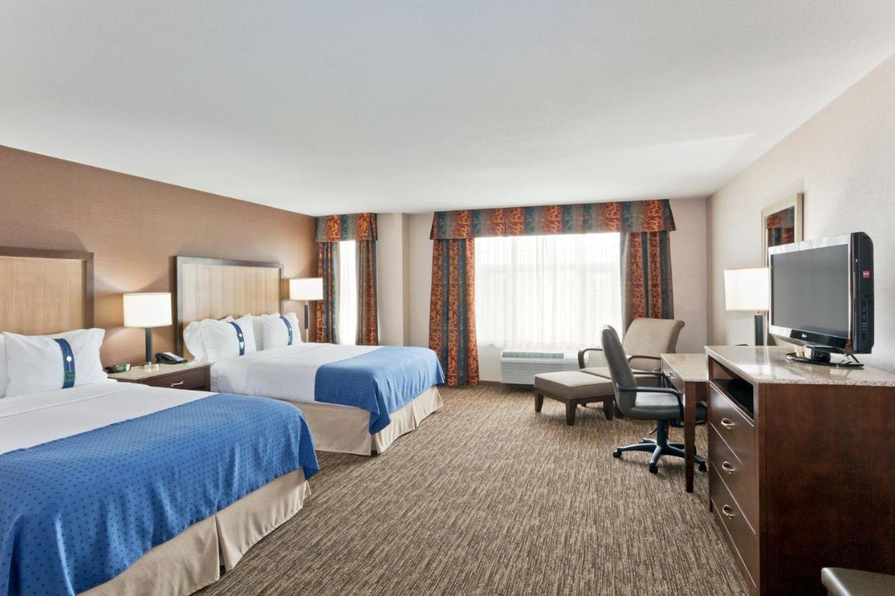 Holiday Inn Hotel & Suites Surrey East - Cloverdale By Ihg Esterno foto