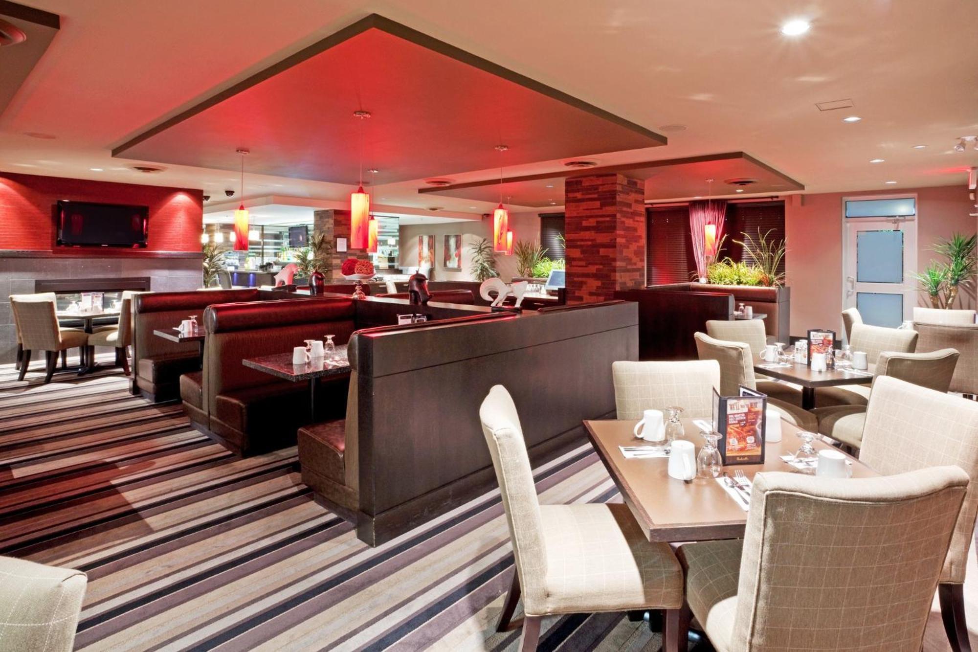 Holiday Inn Hotel & Suites Surrey East - Cloverdale By Ihg Esterno foto