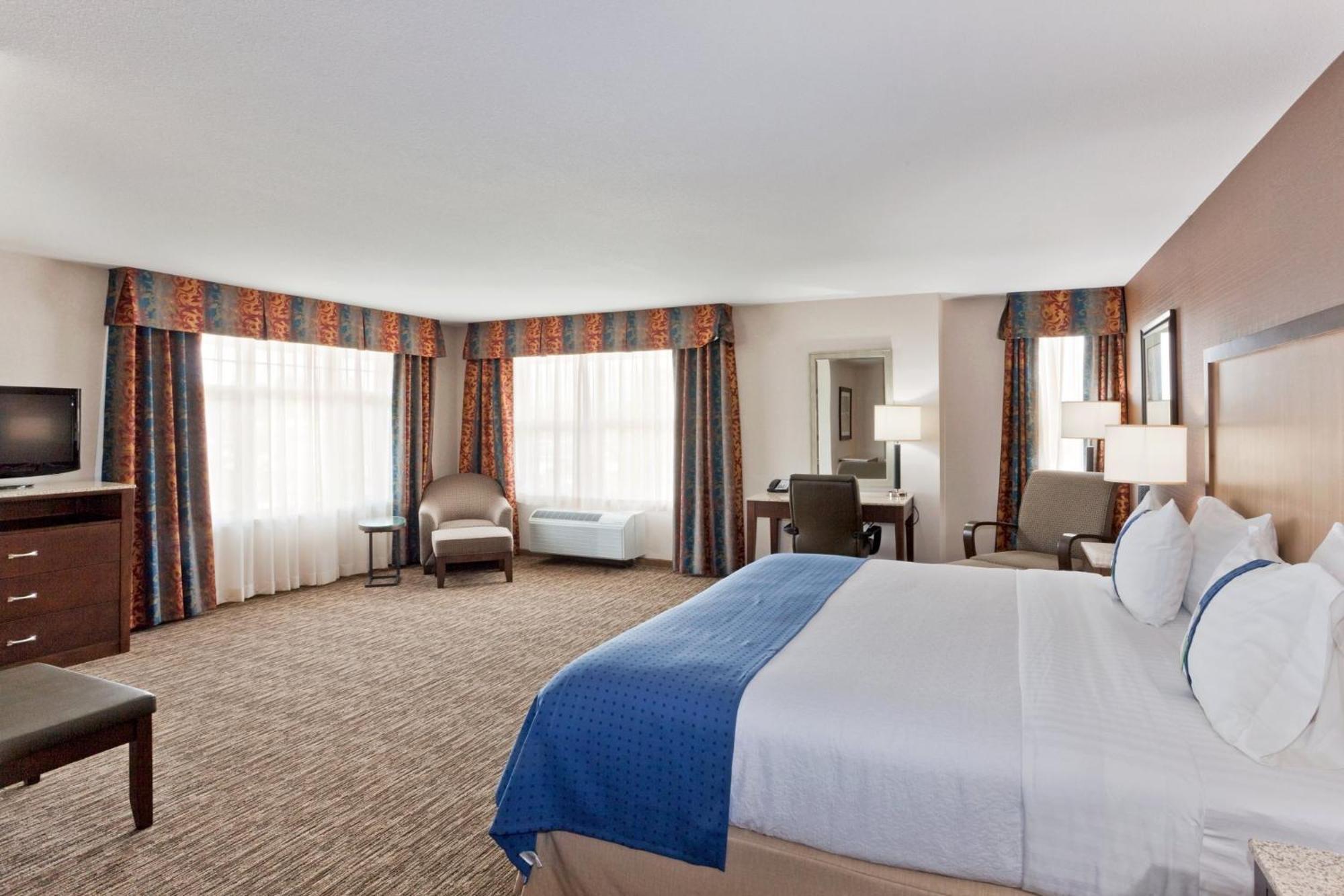 Holiday Inn Hotel & Suites Surrey East - Cloverdale By Ihg Esterno foto