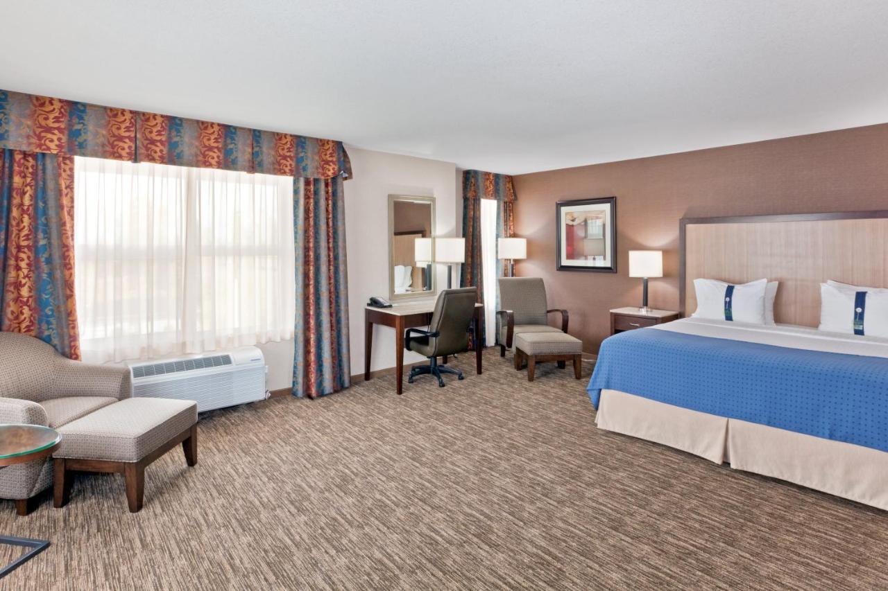 Holiday Inn Hotel & Suites Surrey East - Cloverdale By Ihg Esterno foto